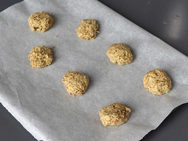 Dubajské žvýkací sušenky, virální recept na mochis s pistáciovou a kadaifovou náplní - Příprava krok 4