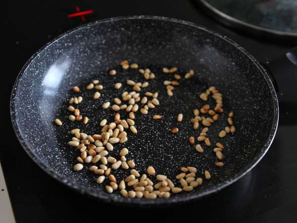 Těstovinový salát Orzo s lososem a cuketou - Příprava krok 6