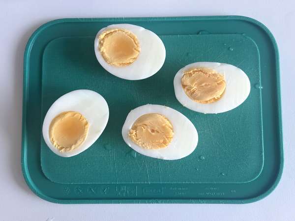 Křupavá vejce s fetou: velmi jednoduchý a trendy recept - Příprava krok 3