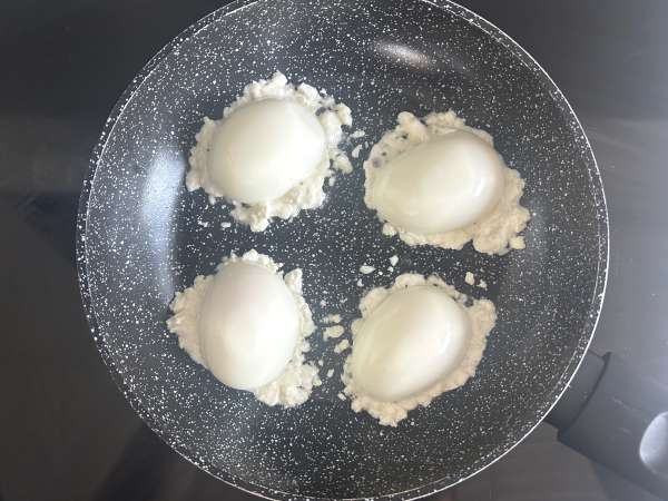 Křupavá vejce s fetou: velmi jednoduchý a trendy recept - Příprava krok 5