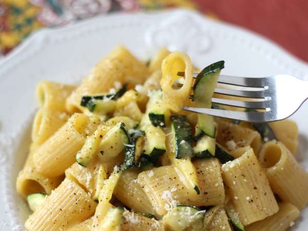 Cuketa Carbonara: snadno připravitelný vegetariánský recept - Příprava krok 10