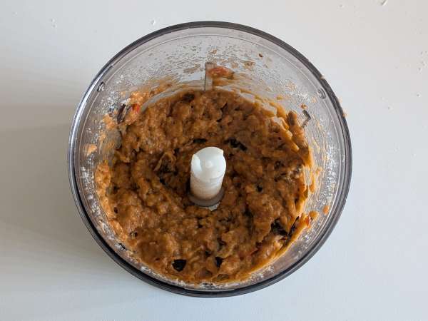 Těstoviny s lilkovým krémem a cherry rajčátky: jednoduchý a chutný recept - Příprava krok 4