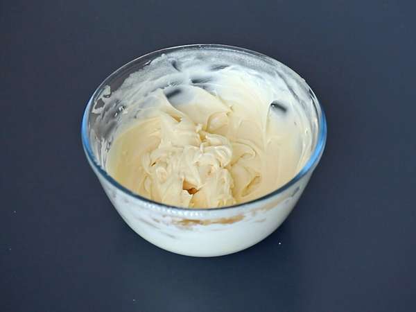 Tiramisu s pečenými meruňkami: ovocný a lahodně krémový dezert, ideální na léto - Příprava krok 4