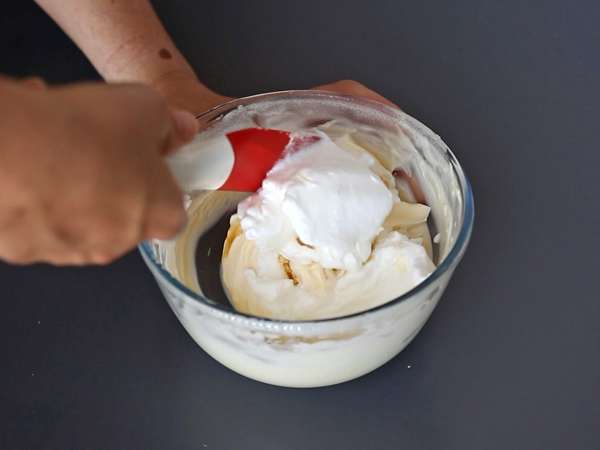 Tiramisu s pečenými meruňkami: ovocný a lahodně krémový dezert, ideální na léto - Příprava krok 5