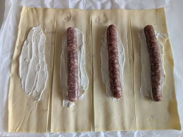 Rustici s klobásou a sýrem v horkovzdušné fritéze - Příprava krok 4