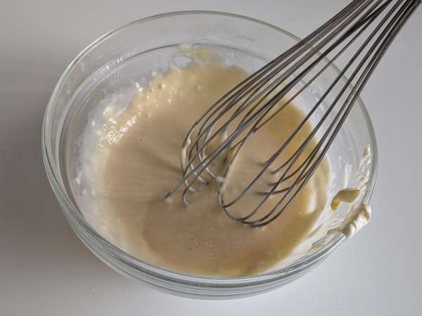 Slané muffiny s olivami a sýrem Philadelphia v horkovzdušné fritéze - Příprava krok 2