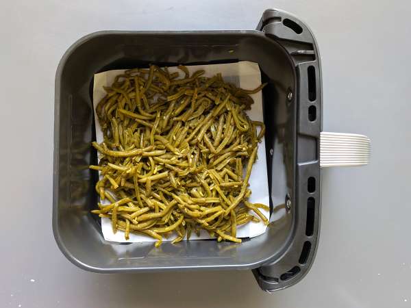 Zelené fazolky s thajskou omáčkou, připravené v horkovzdušné fritéze - Příprava krok 3