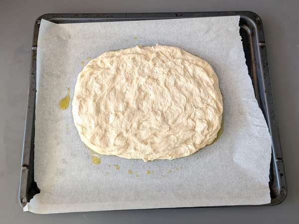 Vysoká a nadýchaná focaccia s cherry rajčátky, olivami a oreganem - Příprava krok 9