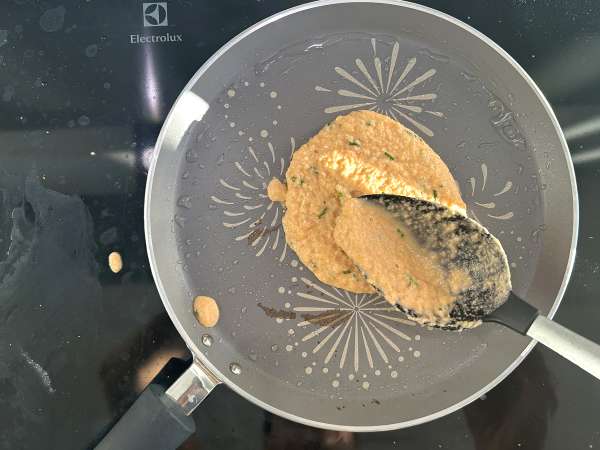Slané palačinky s červenou čočkou: jednoduchý recept s vysokým obsahem bílkovin - Příprava krok 7