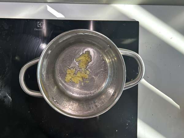 Kari z korálových čoček s kokosovým mlékem: snadný a krémový recept - Příprava krok 2