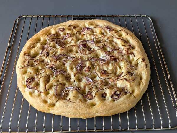 Venkovská focaccia s cibulí a rozmarýnem - Příprava krok 12