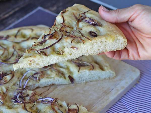 Venkovská focaccia s cibulí a rozmarýnem - Příprava krok 13