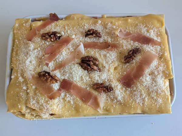 Lasagne s dýní, špekem a krémovými i křupavými ořechy - Příprava krok 8