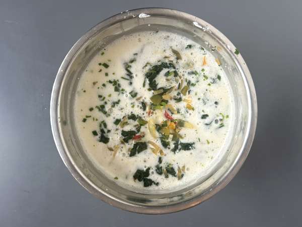 Quiche bez těsta s lososem, špenátem a cottage sýrem - Příprava krok 5