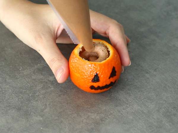 Halloweenské klementinky s čokoládovou pěnou - Příprava krok 5