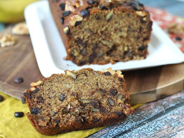 Veganský banánový chlebíček s miso, ořechy a čokoládou - Příprava krok 10