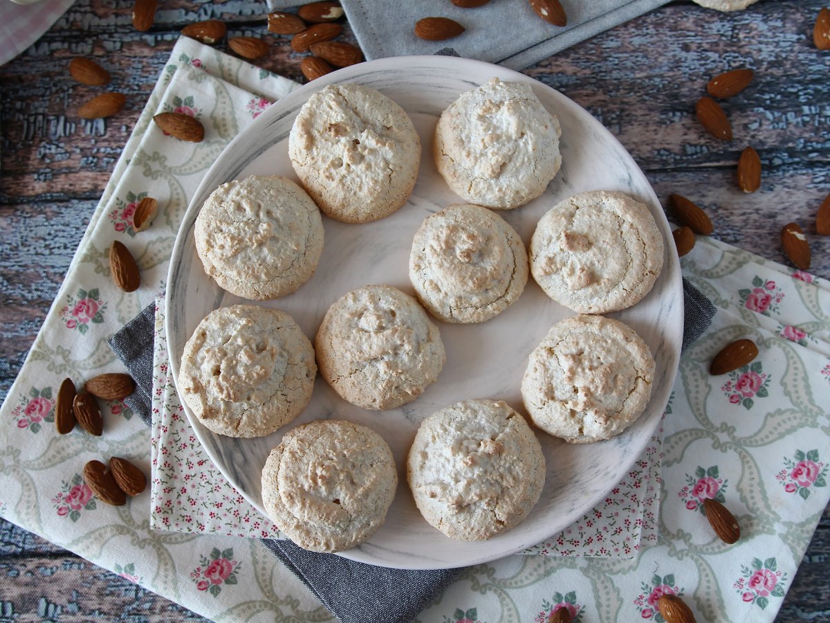 Amaretti: italské mandlové pochoutky ideální ke kávě! - foto 5