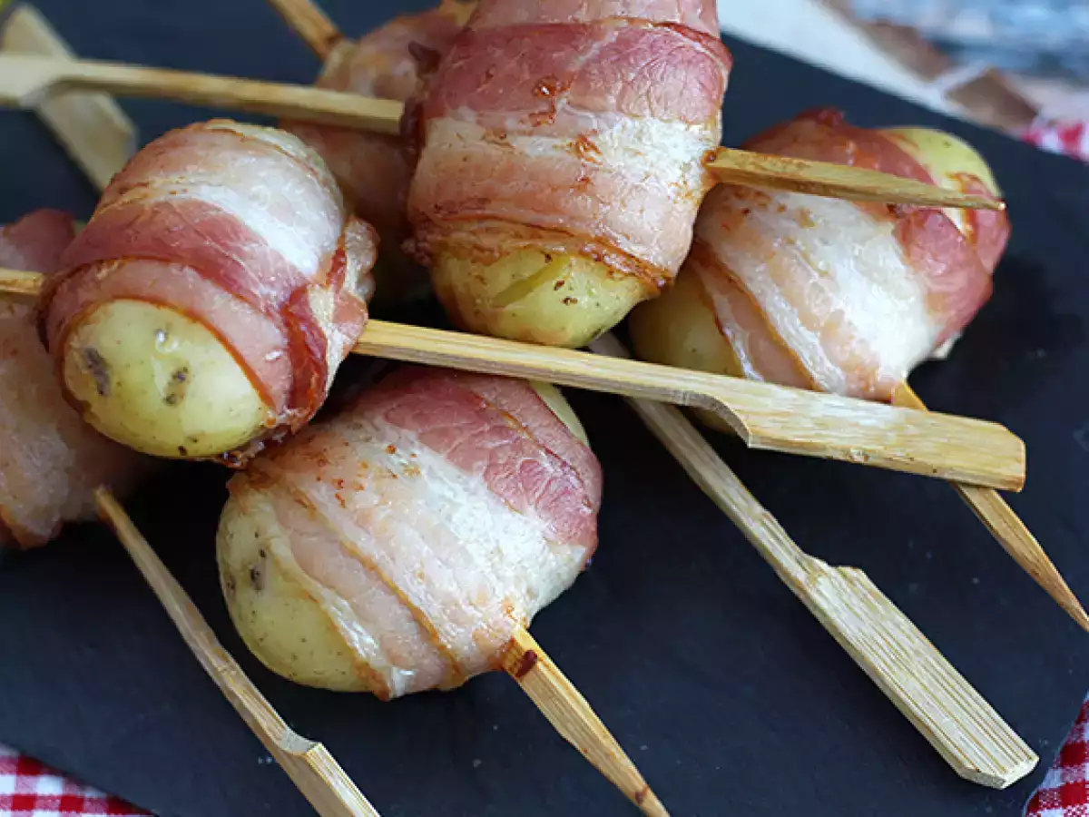 Aperitivní špízy z brambor a uzené slaniny - foto 4