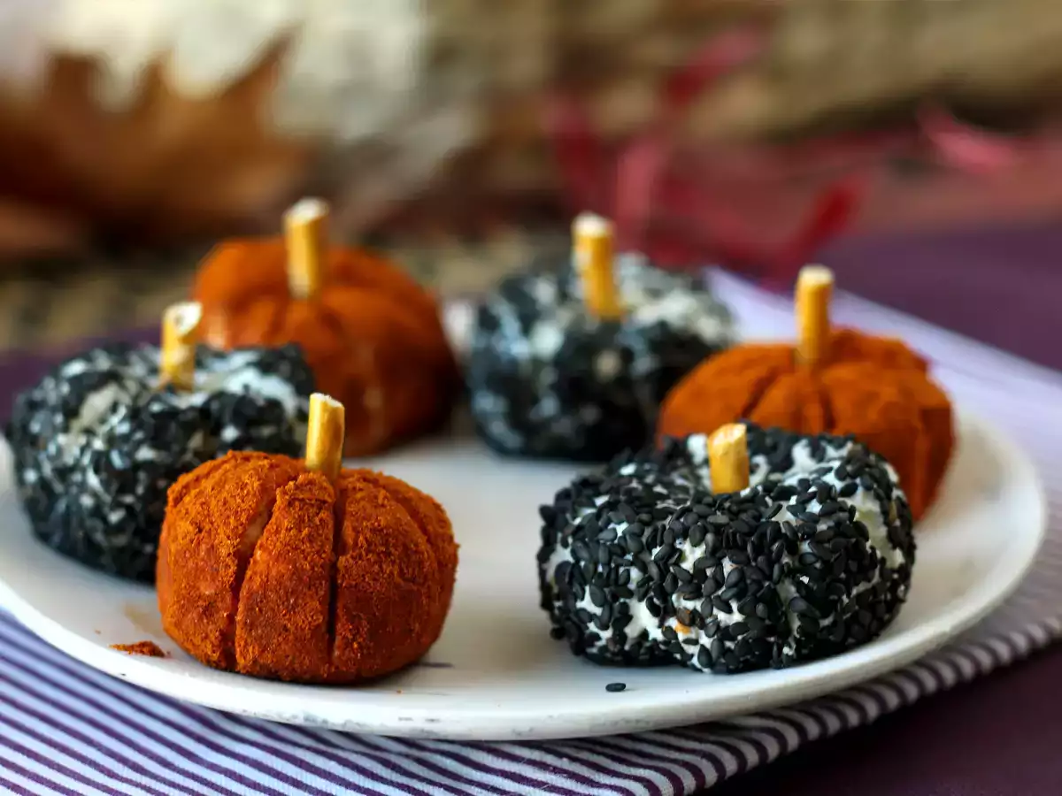 Aperitivní sýrová pomazánka ve tvaru dýně, ideální na Halloween! - foto 6