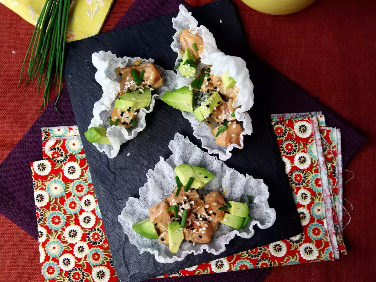Asijské tacos: lososový tatarák v křupavých rýžových chipsách - foto 5