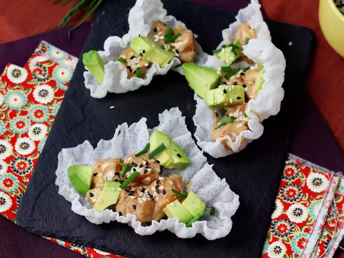 Asijské tacos: lososový tatarák v křupavých rýžových chipsách - foto 8