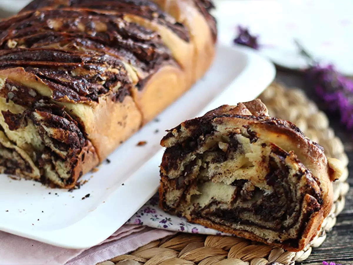 Babka – brioška s čokoládou a lískovými oříšky - foto 2