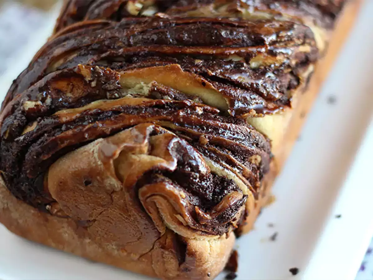 Babka – brioška s čokoládou a lískovými oříšky - foto 5