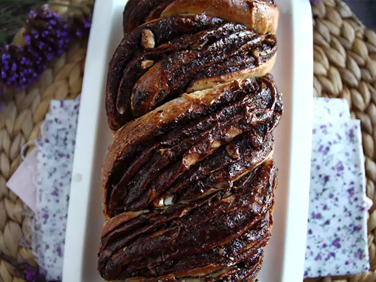 Babka – brioška s čokoládou a lískovými oříšky - foto 6