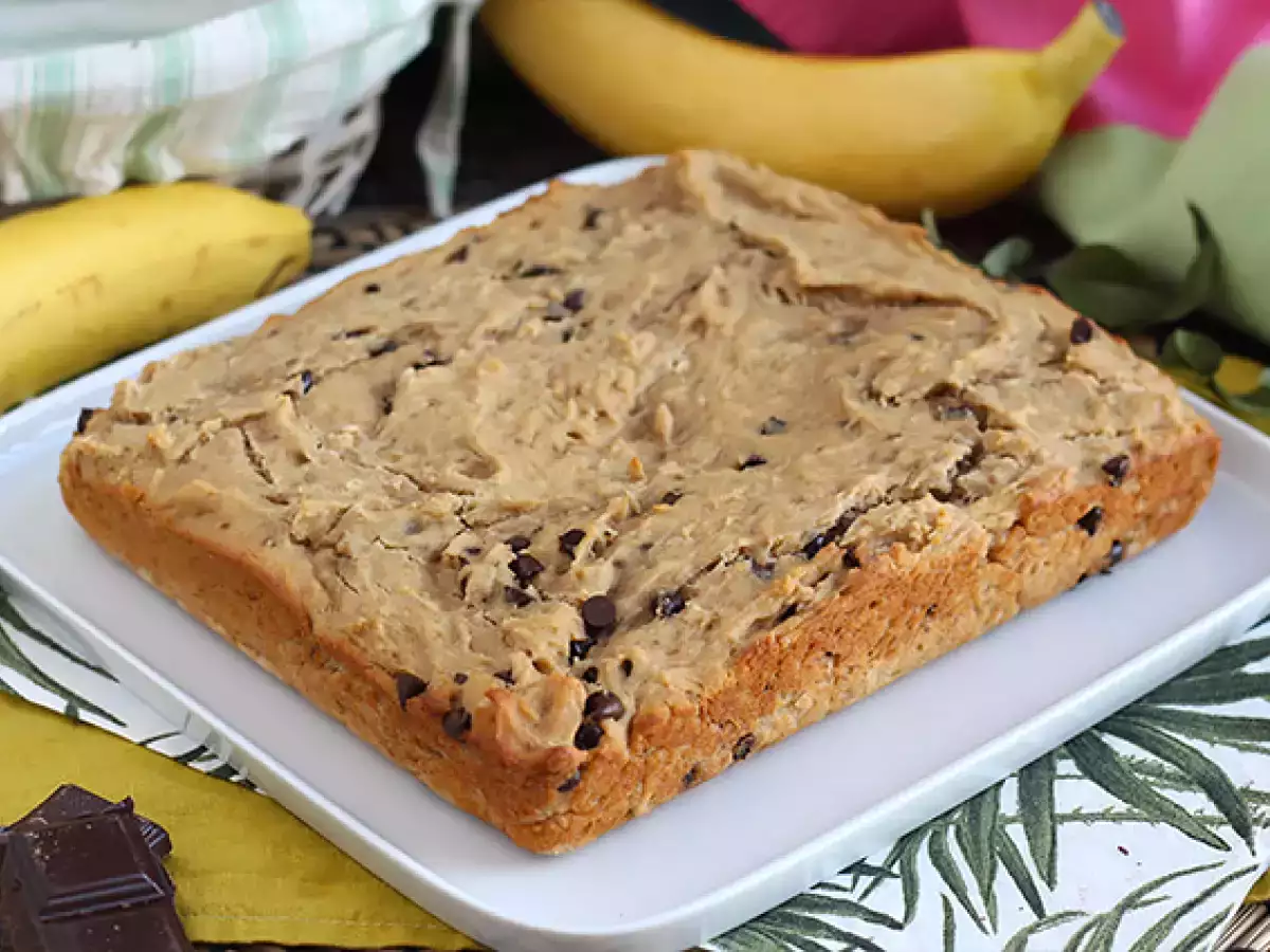Banánový dort s čokoládovými kousky – veganský a bezlepkový