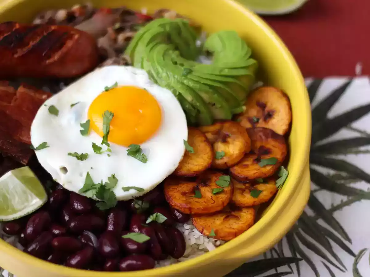 Bandeja Paisa, kolumbijské jídlo plné chutí a tradice - foto 5