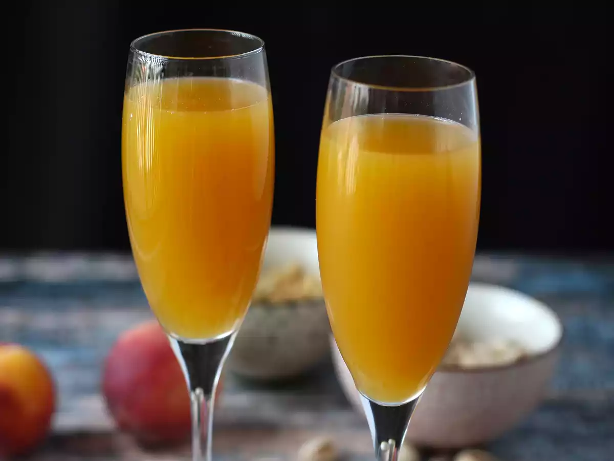 Bellini, snadný italský broskvový koktejl, který si můžete připravit doma! - foto 4