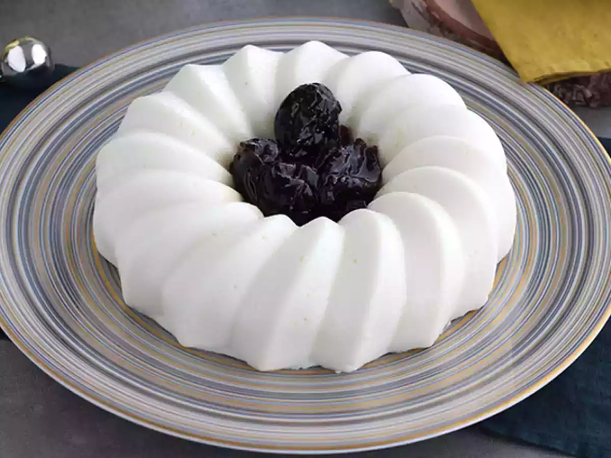 Blanc manger kokosové a švestkové coulis - foto 2