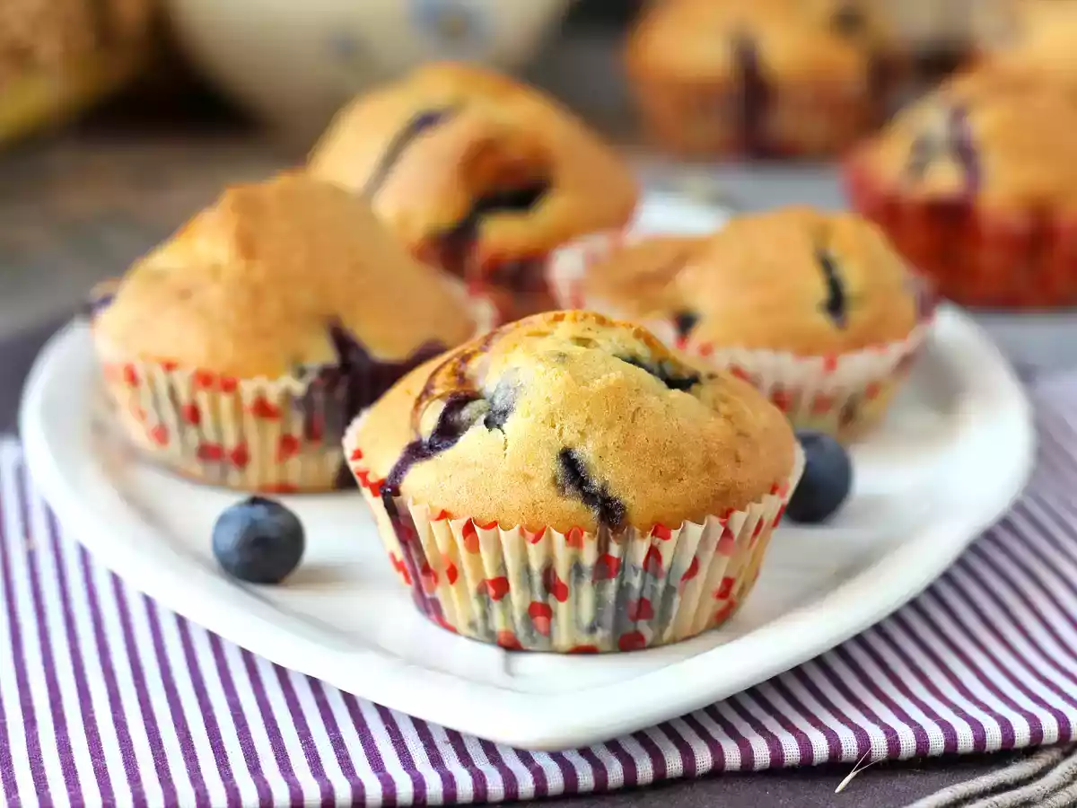 Borůvkové muffiny, mini verze pyrenejského koláče! - foto 3