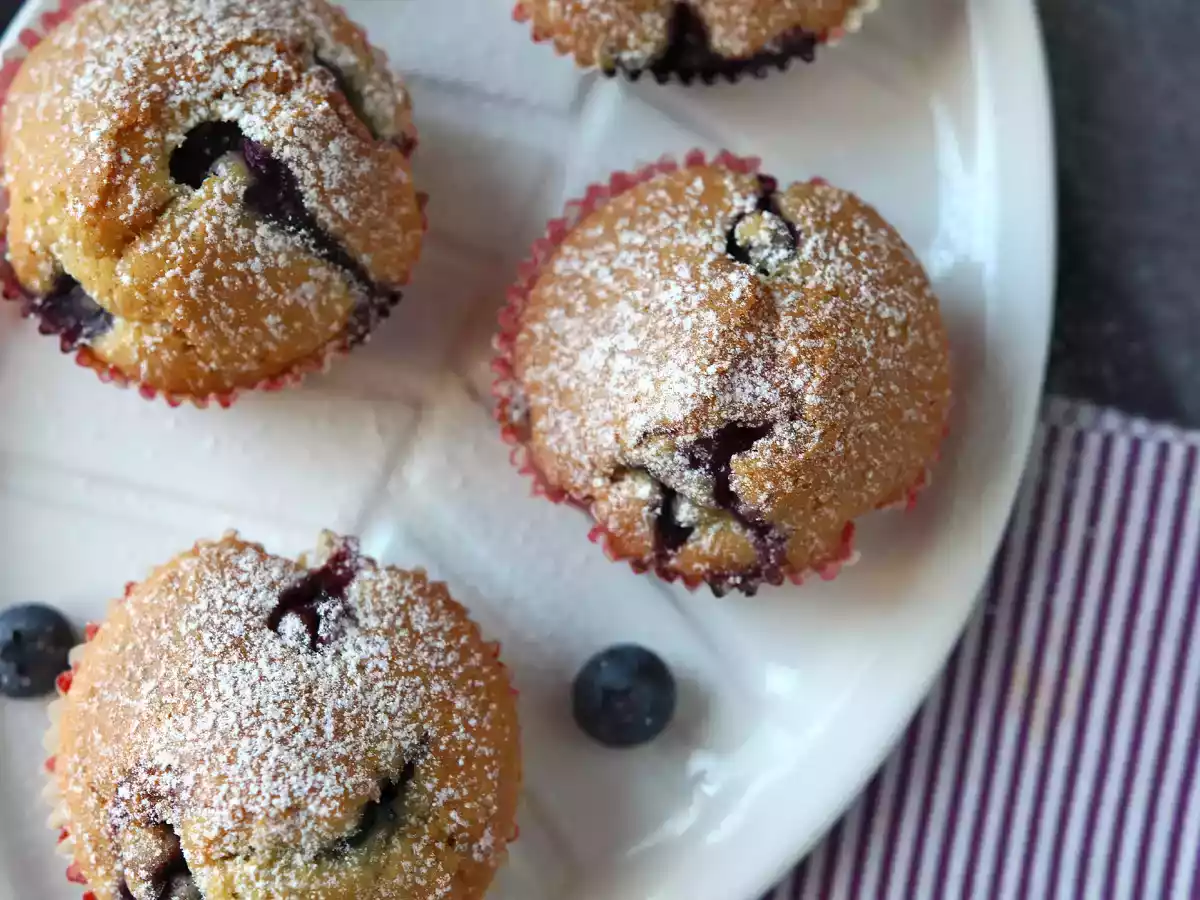 Borůvkové muffiny, mini verze pyrenejského koláče! - foto 7