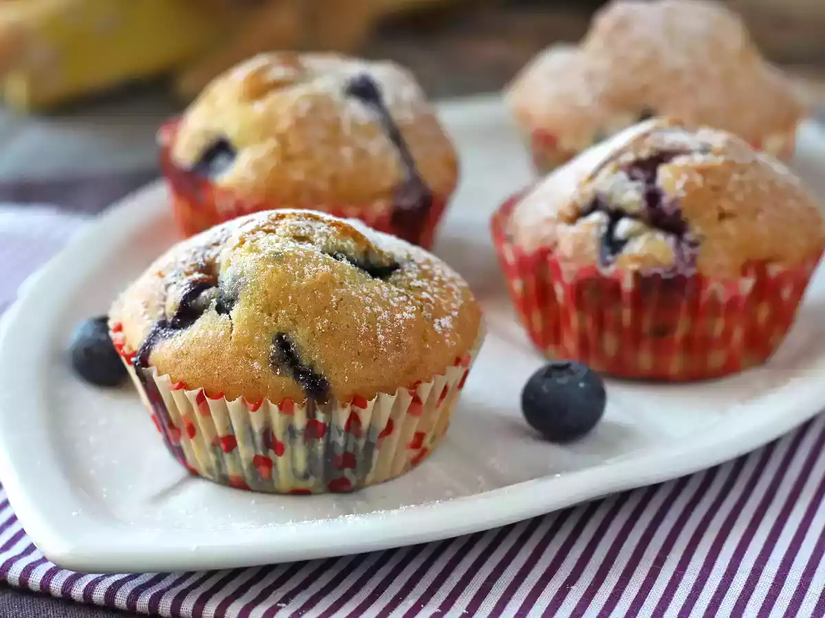 Borůvkové muffiny, mini verze pyrenejského koláče! - foto 9