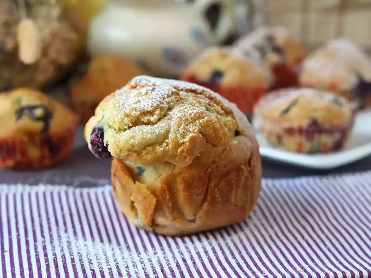 Borůvkové muffiny, mini verze pyrenejského koláče! - foto 11