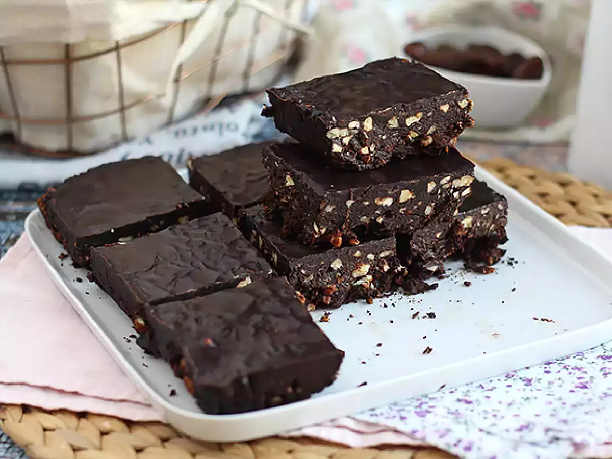 Brawnie – nepečené datlové brownie - foto 5