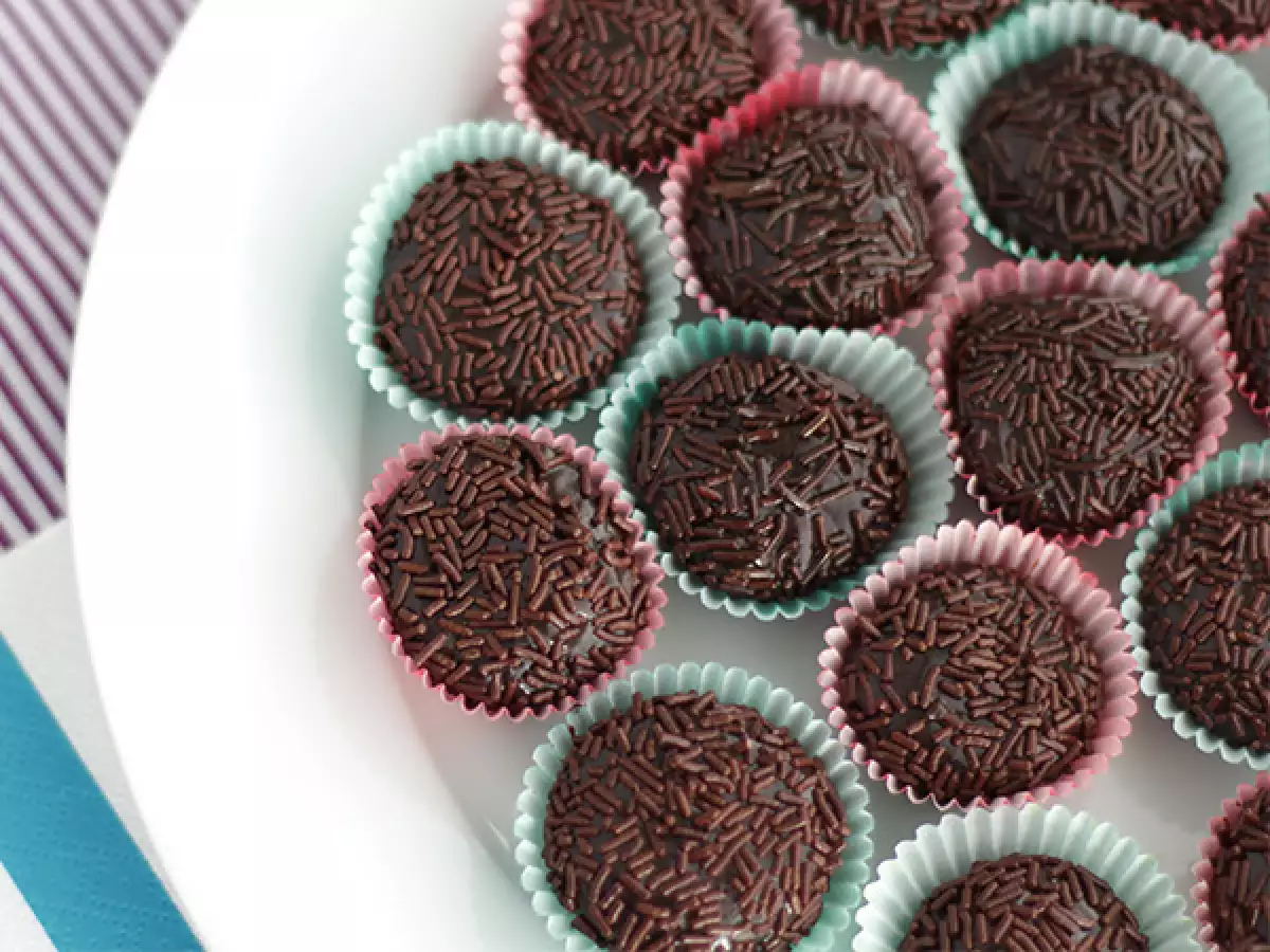 Brigadeiro – malé brazilské čokoládové kuličky - foto 2