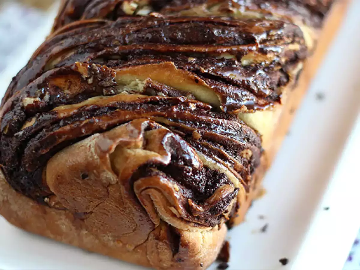 Brioška babka s čokoládou a lískovými oříšky - foto 5