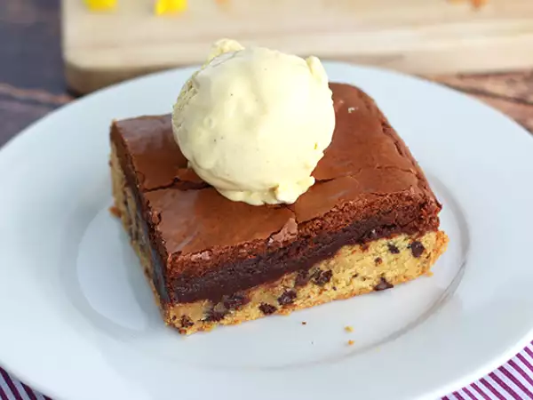 Recept Brookies – koláč z těsta na sušenky a brownies