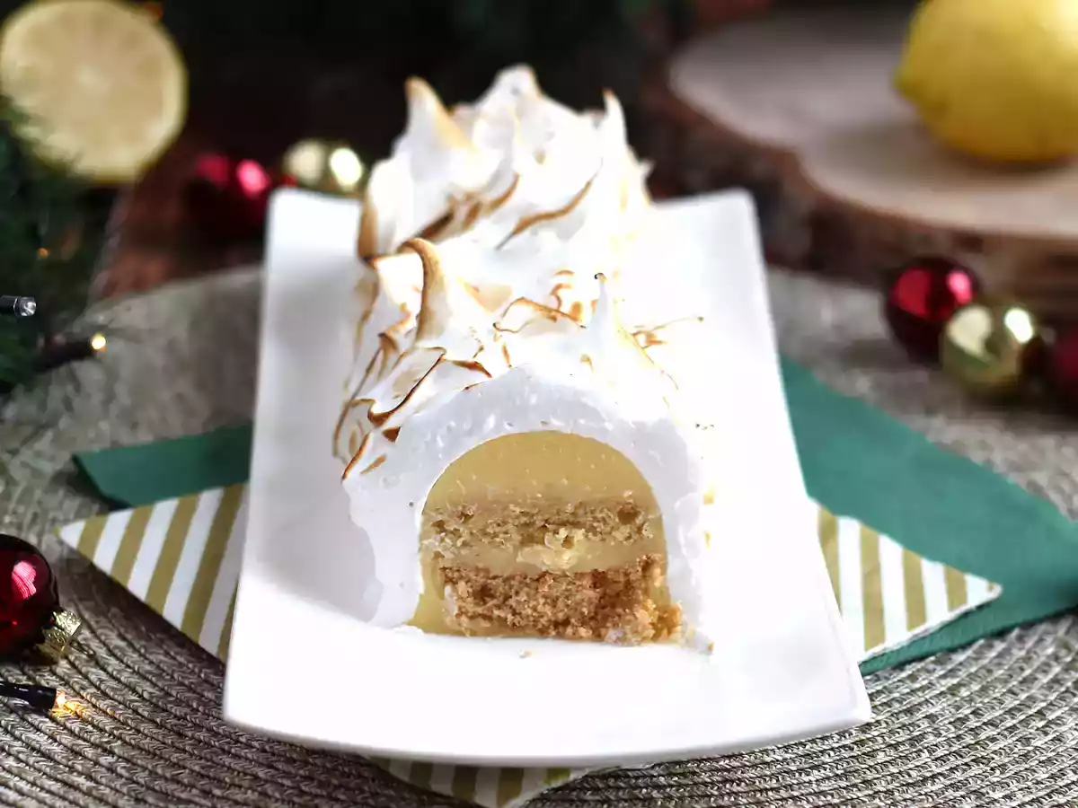 Bûche s citronovou pusinkou