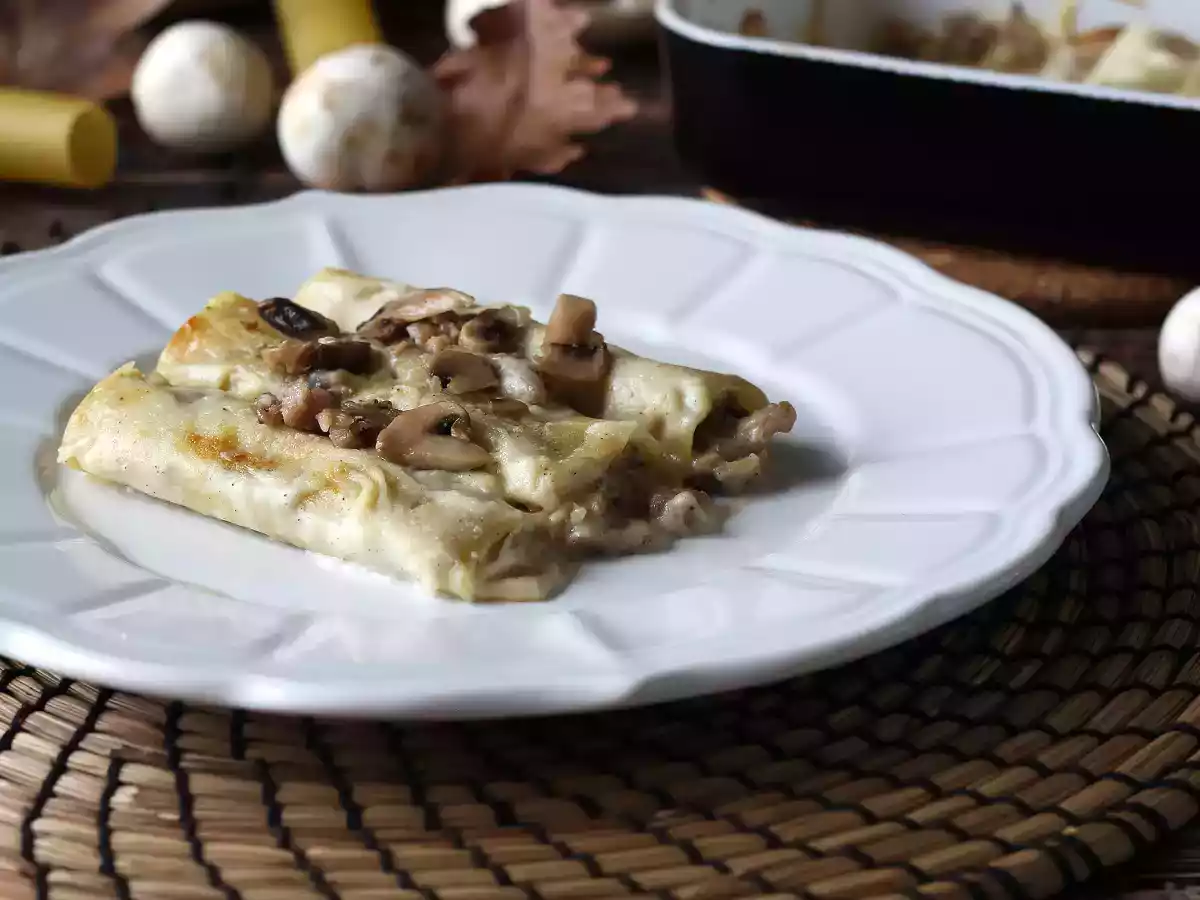 Cannelloni s houbami a klobásou: bohatý a chutný první chod - foto 3