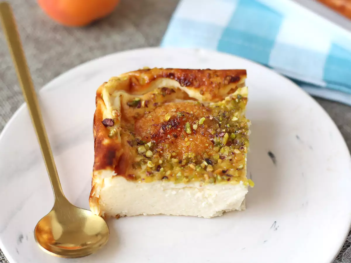 Cheesecake s meruňkami, který se rozplývá na jazyku