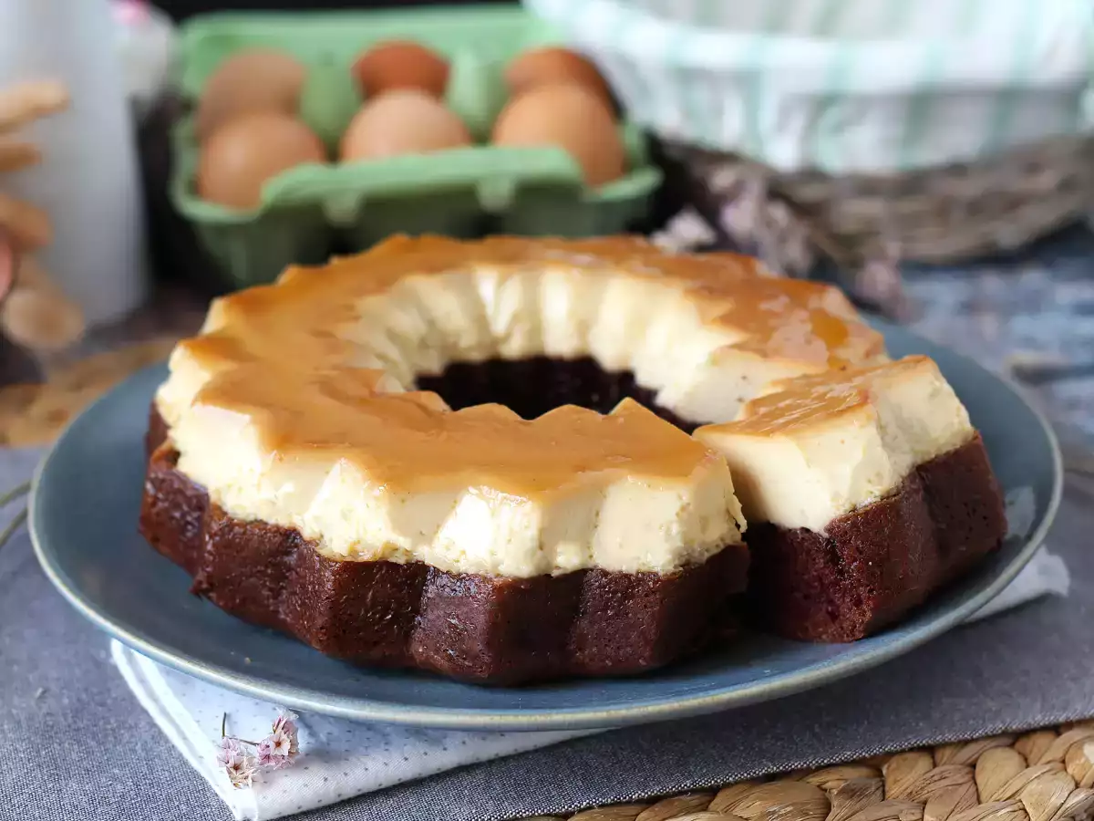 Chocoflan: dokonalá kombinace vláčného čokoládového dortu a vanilkového flanu s karamelem - foto 7