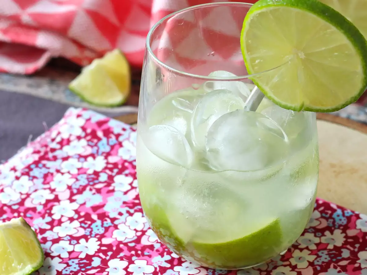 Citronová Caipirinha: brazilský nápoj, který snadno připravíte bez šejkru - foto 4