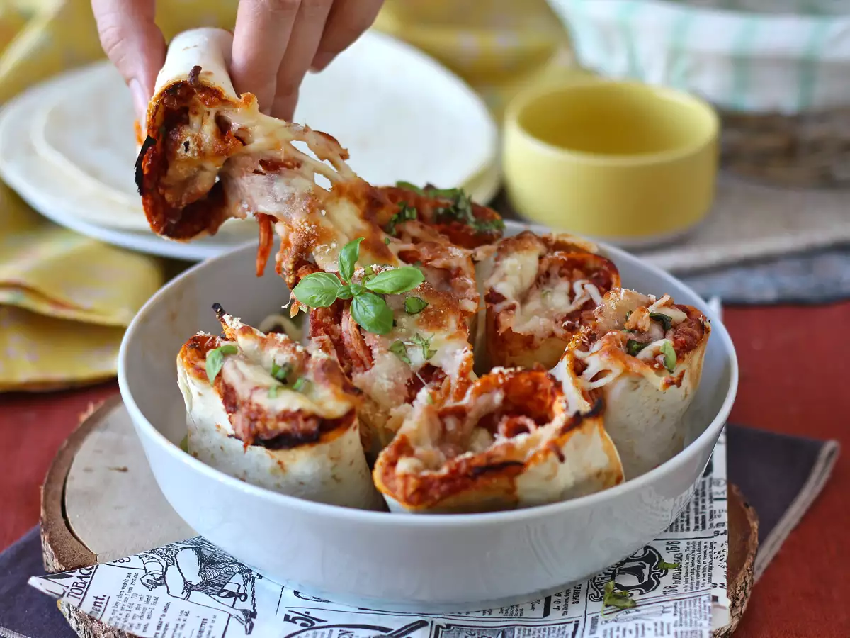 Co dělat s tortillami? Gurmánský pokrm ke sdílení s příchutí pizzy! - foto 3