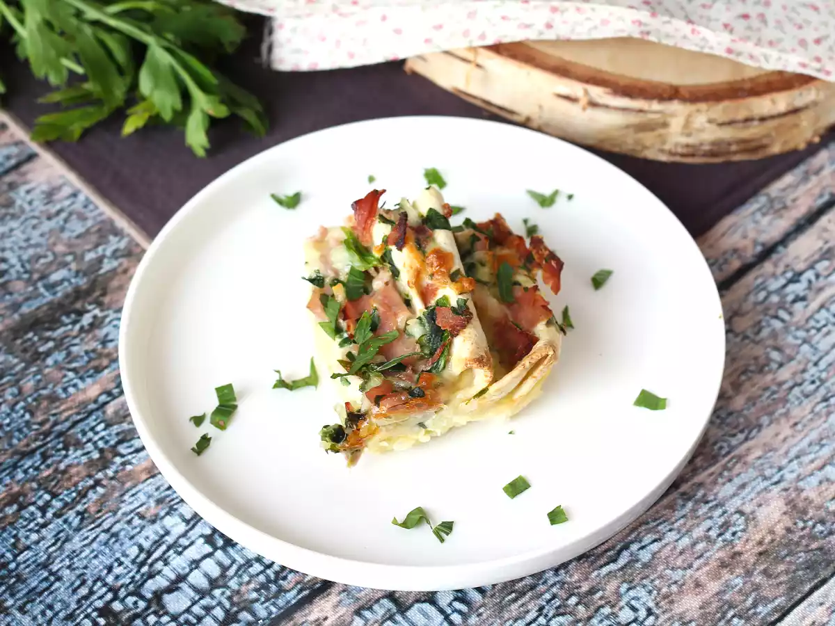 Co dělat s tortillami? Zapečená šunka, špenát a mozzarella ve stylu mřížkového koláče - foto 4