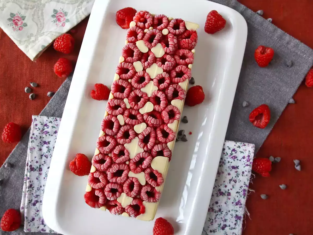 Čokoládová tabulka ve stylu Franui s malinami, bílou a hořkou čokoládou! - foto 5