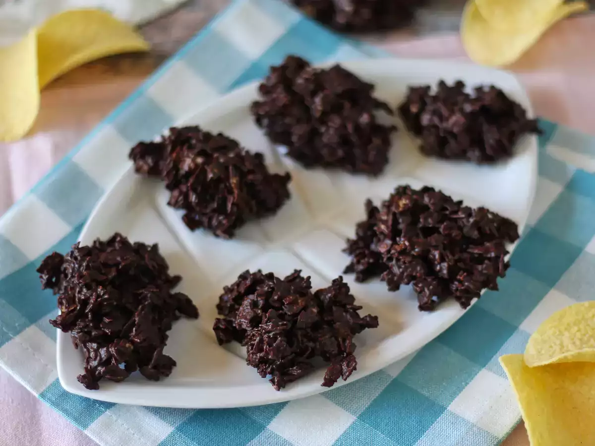Čokoládové bonbóny Pringles v pískových růžích - foto 2