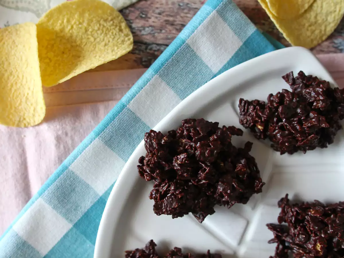 Čokoládové bonbóny Pringles v pískových růžích - foto 6